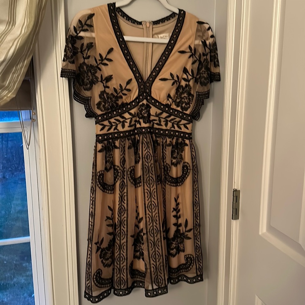 Altar’d State Mini Short-Sleeve Holiday Dress sz Small